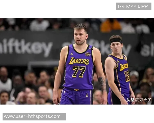 开拓者媒体人称里夫斯状态出色湖人队在东契奇与老詹归来后实力不容小觑 开拓者媒体人称里夫斯状态出色湖人队在东契奇与老詹归来后实力不容小觑