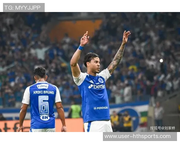 达尼洛成历史首位双冠王者夺得欧冠与南美解放者杯双料冠军